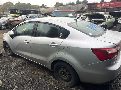 2015 Kia Rio / N Yard