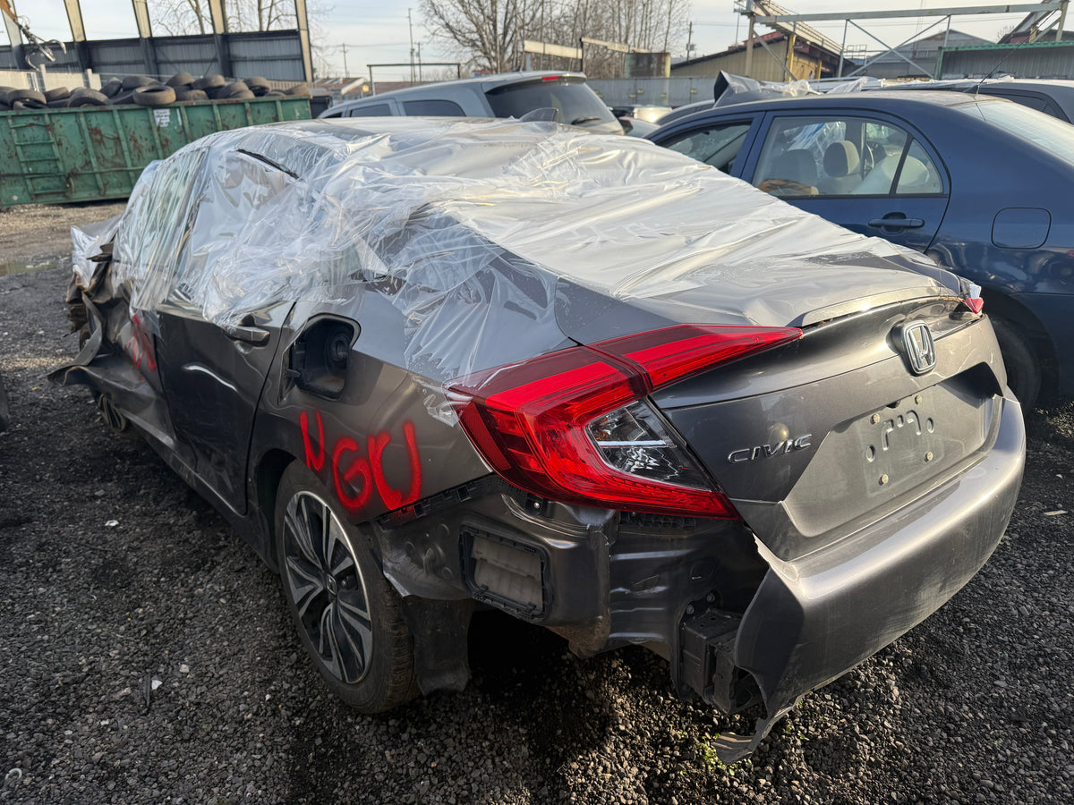2018 Honda Civic / N Yard