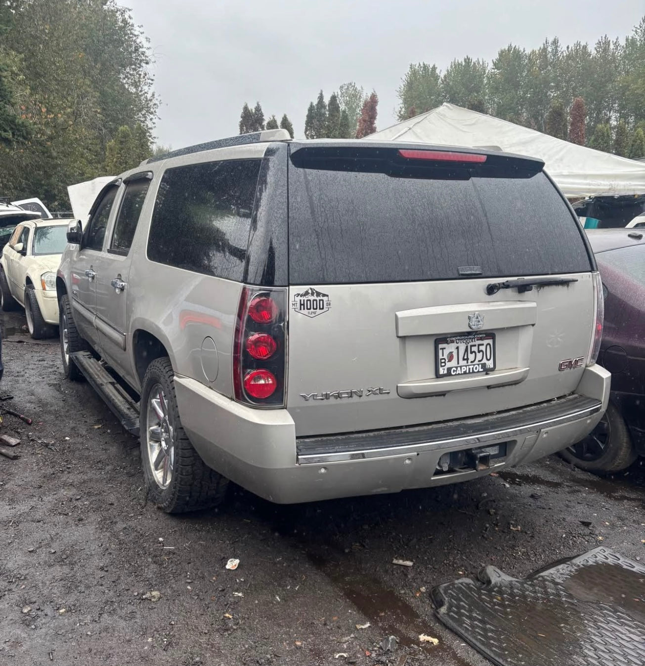 2010 GMC Yukon / SE Yard