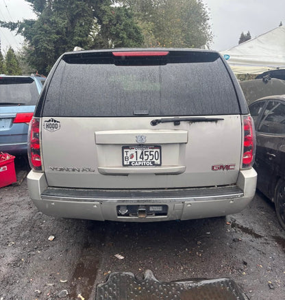 2010 GMC Yukon / SE Yard
