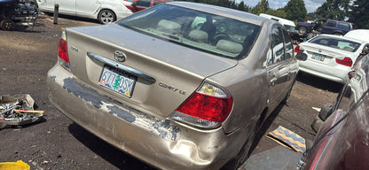 2005 Toyota Camry / SE Yard
