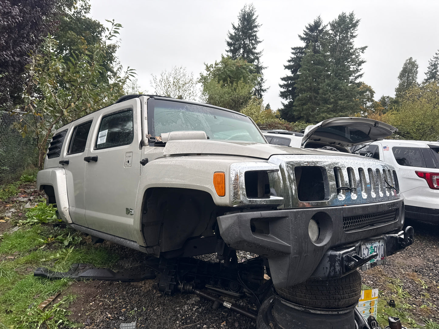 2006 Hummer H3 / SE Yard
