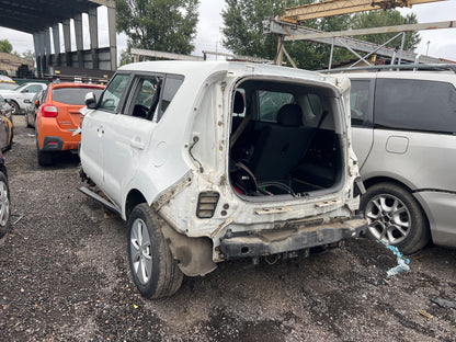 2016 Kia Soul / N Yard