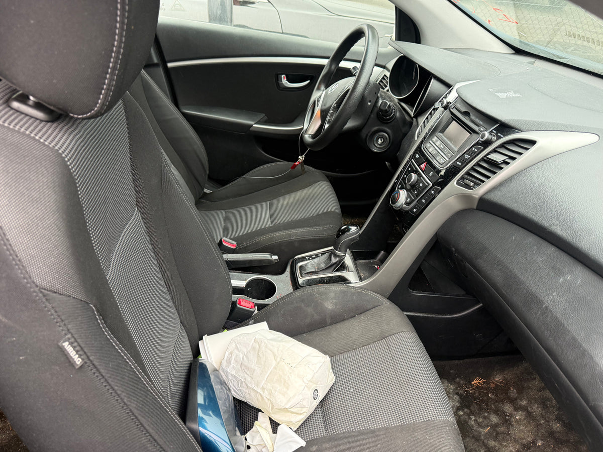 2014 Hyundai Elantra GT / N Yard