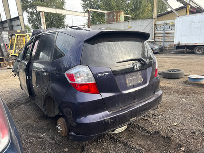 2009 Honda Fit / N yard