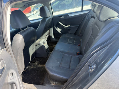 2014 VW Jetta 1.8 / N Yard