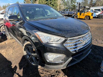 2014 Hyundai Santa Fe / N yard
