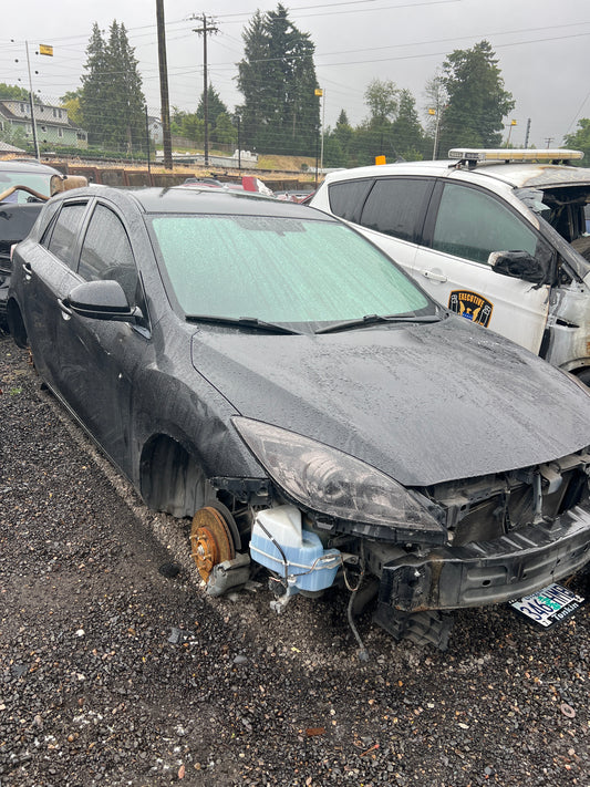 2013 Mazda 3 HBK / N Yard