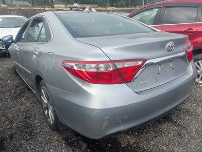 2016 Toyota Camry / N Yard