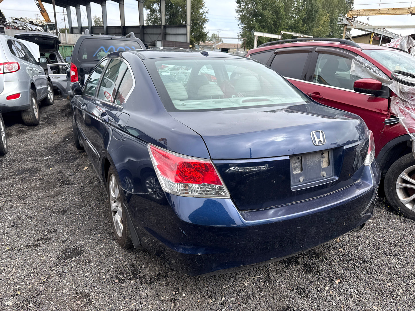 2009 Honda Accord \ N Yard