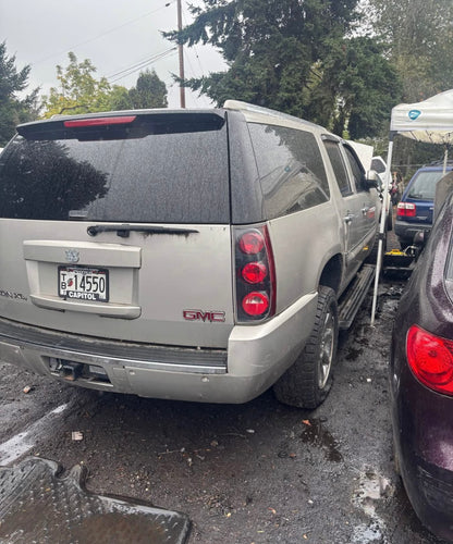 2010 GMC Yukon / SE Yard