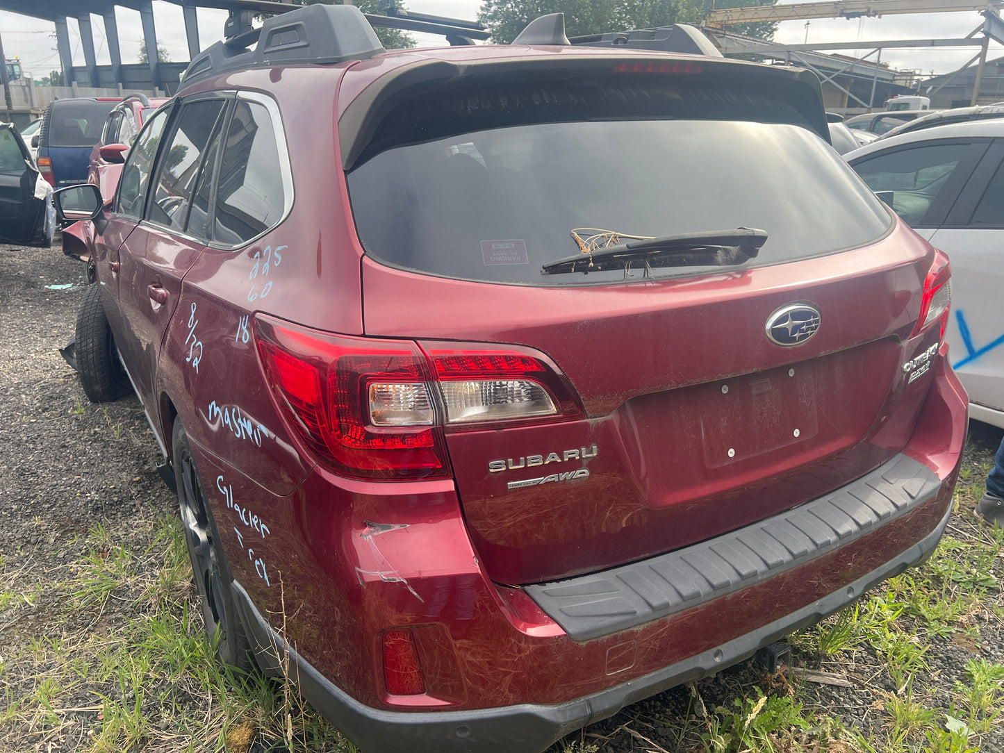 2017 Subaru Outback / N Yard