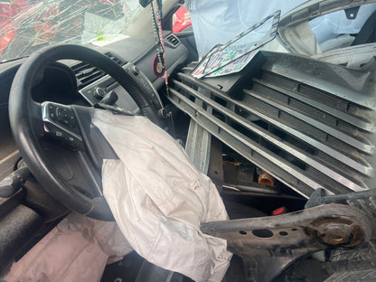 2016 Toyota Camry / N Yard