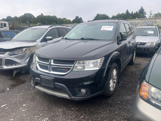 2015 Dodge Journey / NE Yard