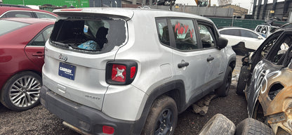 2022 Jeep Renegade / N Yard