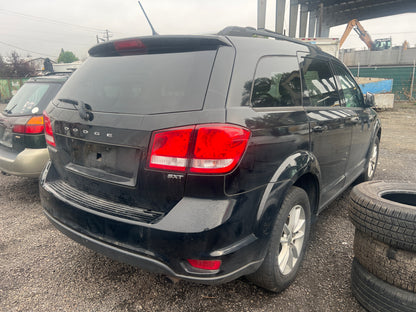 2015 Dodge Journey / NE Yard