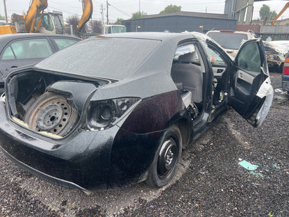 2016 Toyota Corolla / N yard