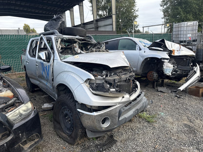 2012 Nissan frontier / N Yard