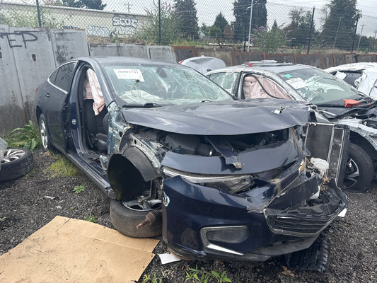 2018 Chevrolet Malibú / N Yard