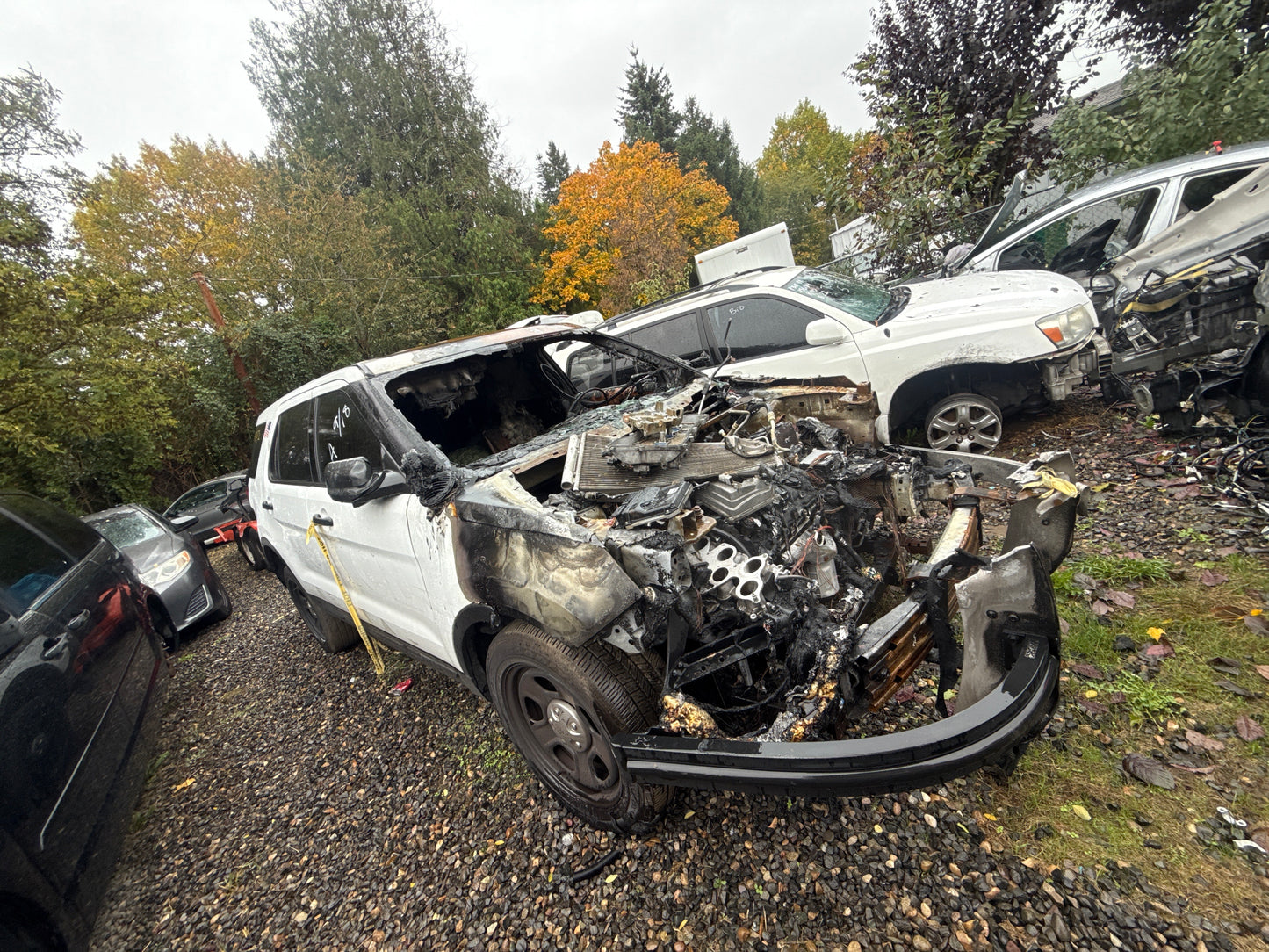 2018 Ford Explorer / SE Yard