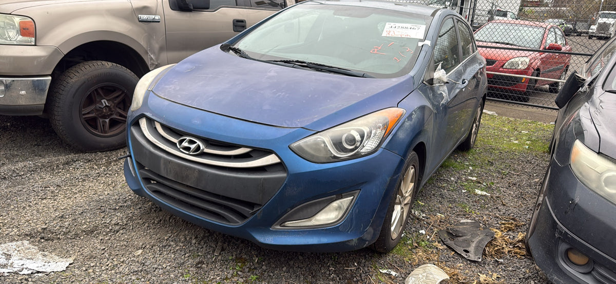 2014 Hyundai Elantra GT / N Yard