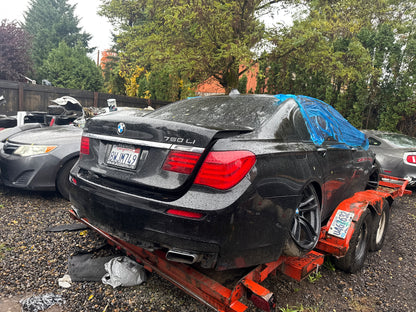 2013 BMW 750Li / SE Yard
