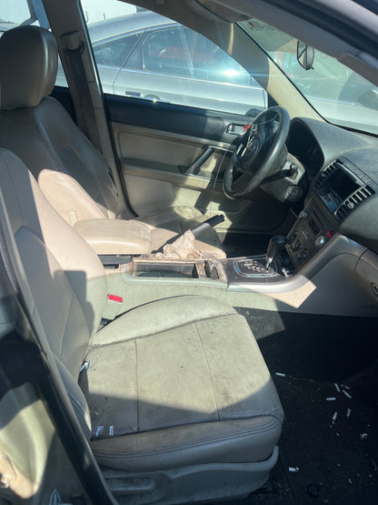 2009 Subaru Outback Legacy / N Yard
