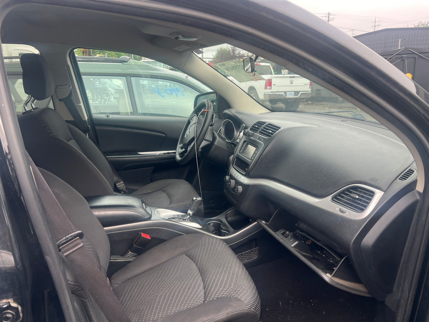 2015 Dodge Journey / NE Yard