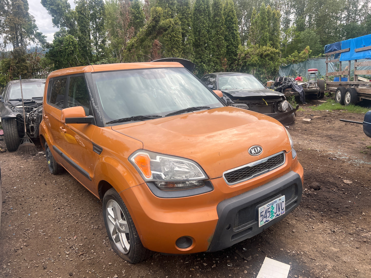 2011 Kia Soul / SE yard