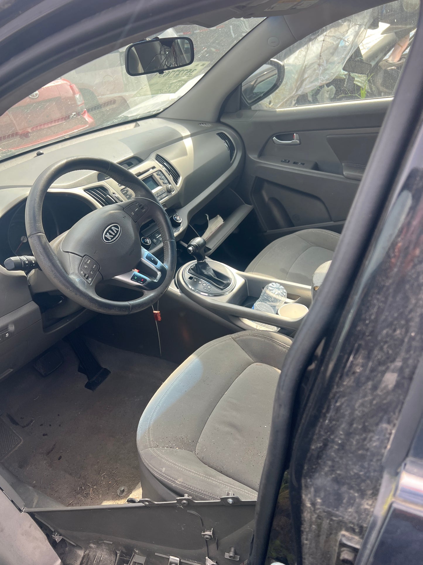2011 Kia Sportage / N Yard