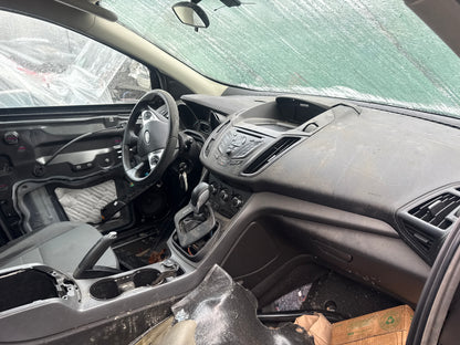 2015 Ford Escape / N yard