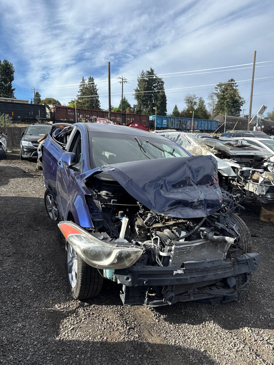 2013 Hyundai Elantra / N Yard