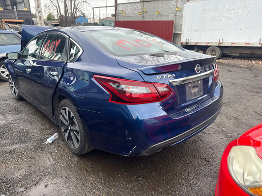 2018 Nissan Altima / N Yard
