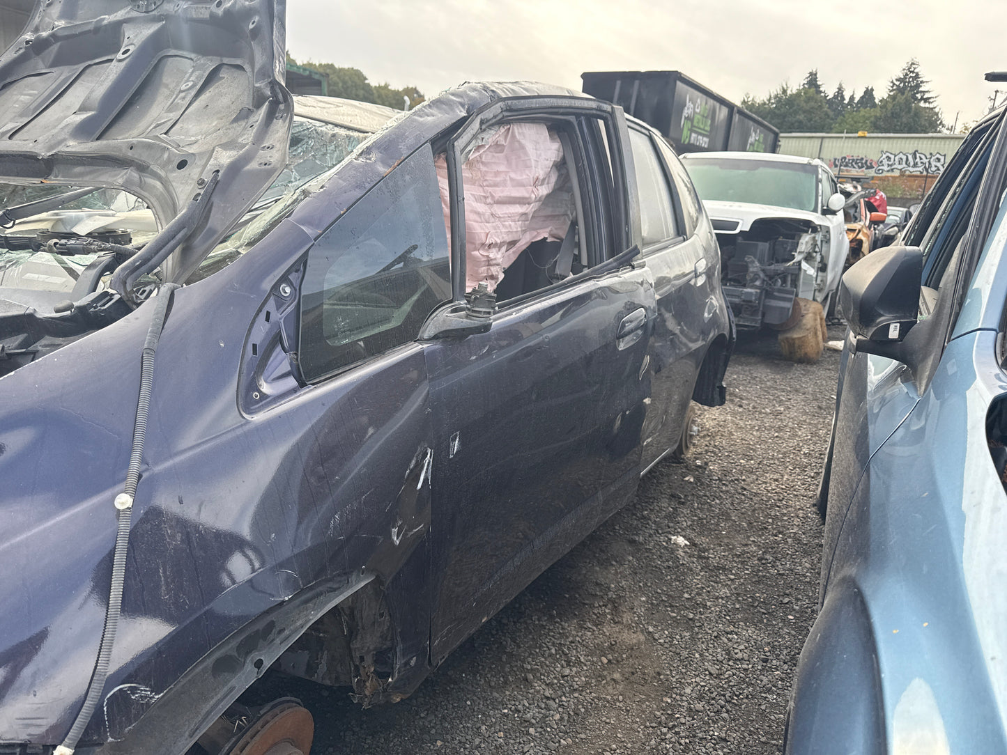 2009 Honda Fit / N yard