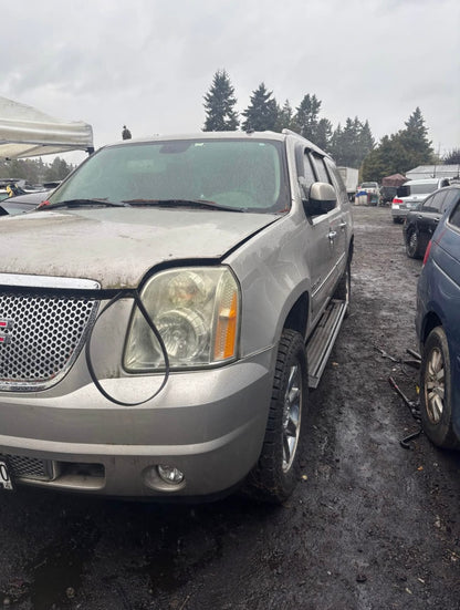 2010 GMC Yukon / SE Yard