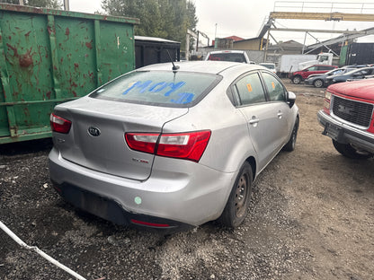 2015 Kia Rio / N Yard