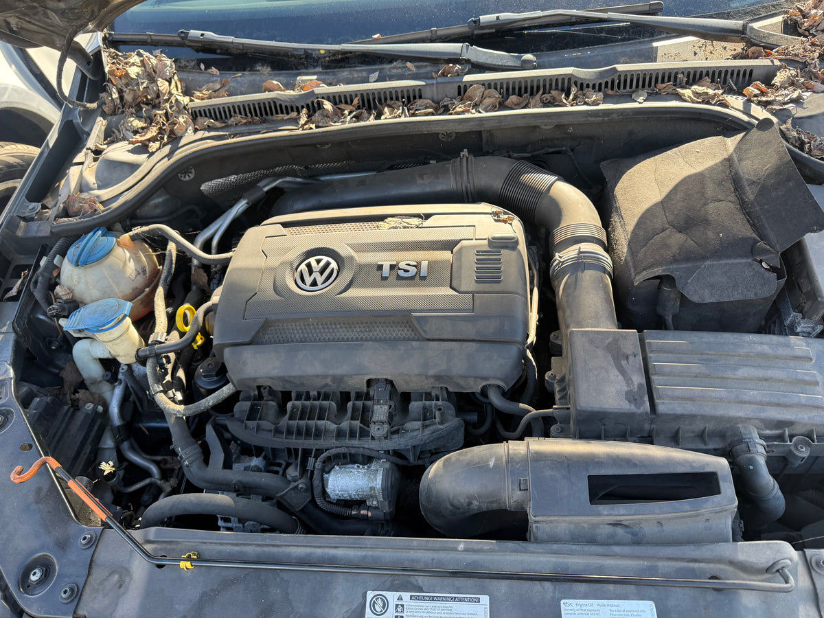 2014 VW Jetta 1.8 / N Yard