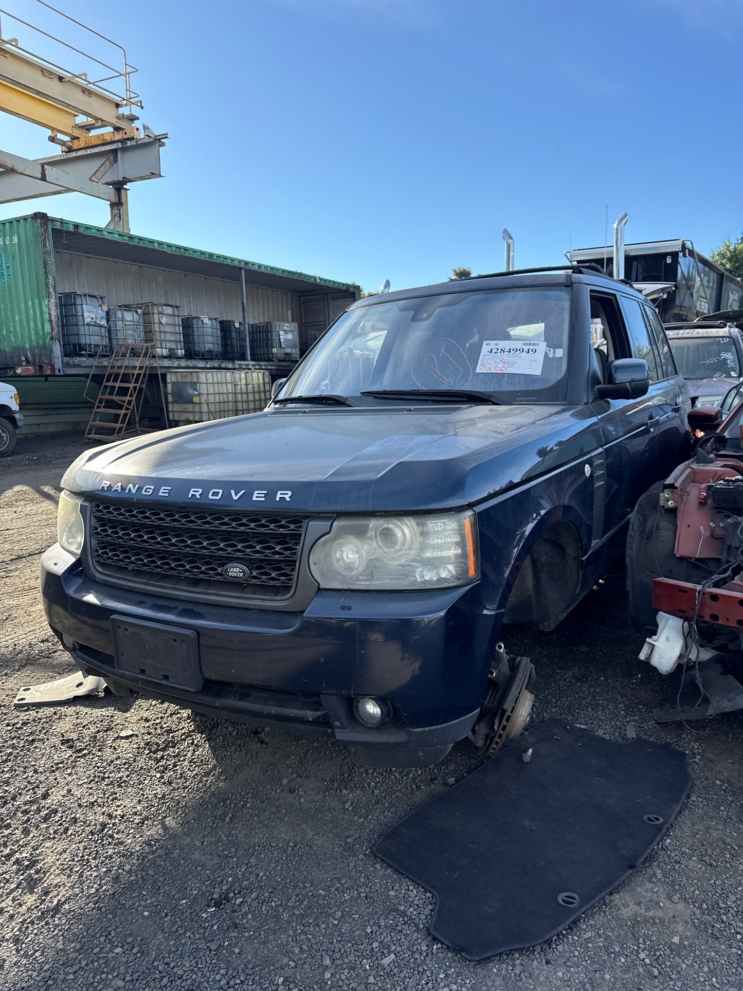 2011 Range Rover / N Yard