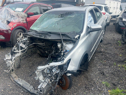 2016 Toyota Camry / N Yard