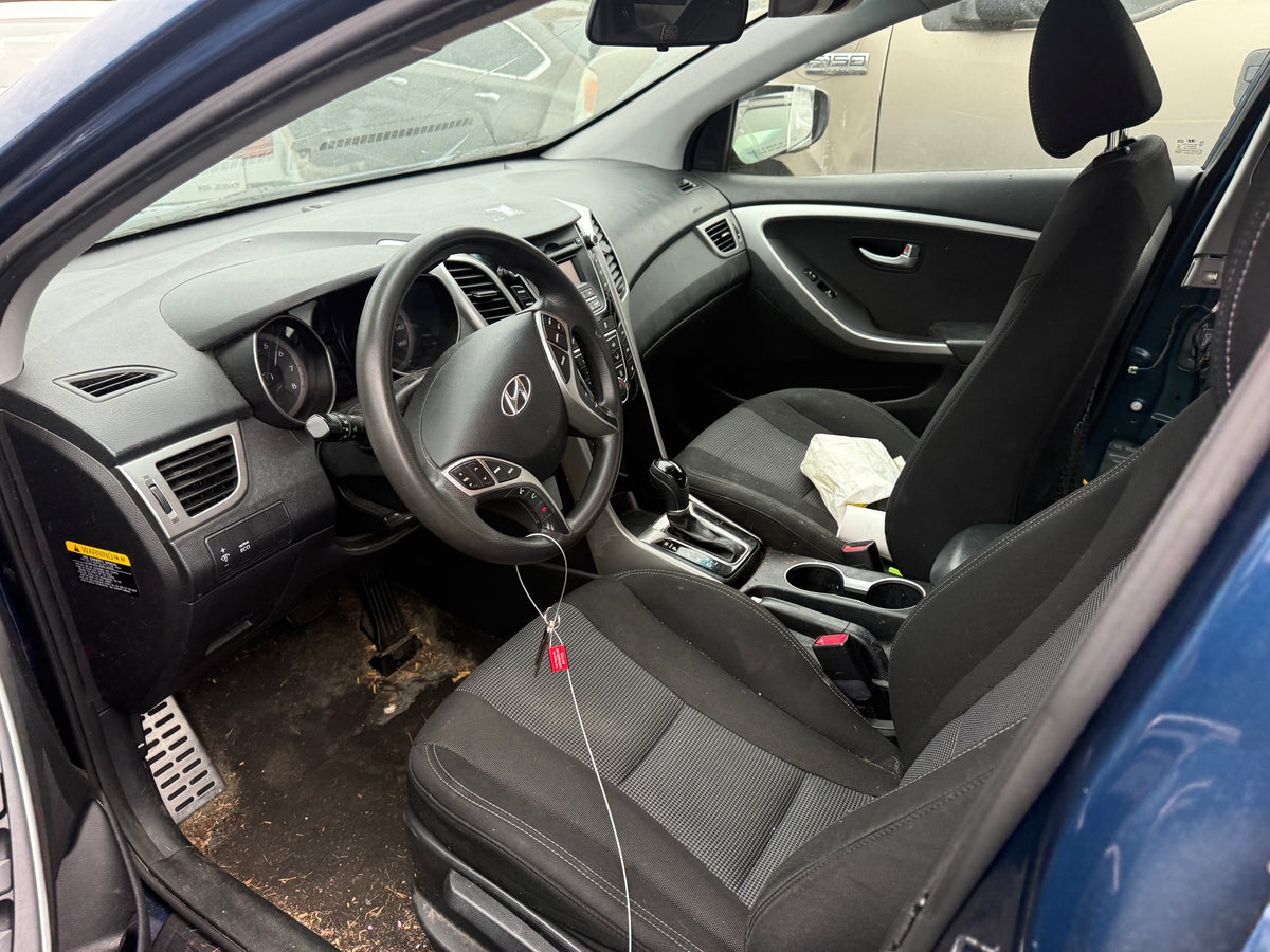 2014 Hyundai Elantra GT / N Yard
