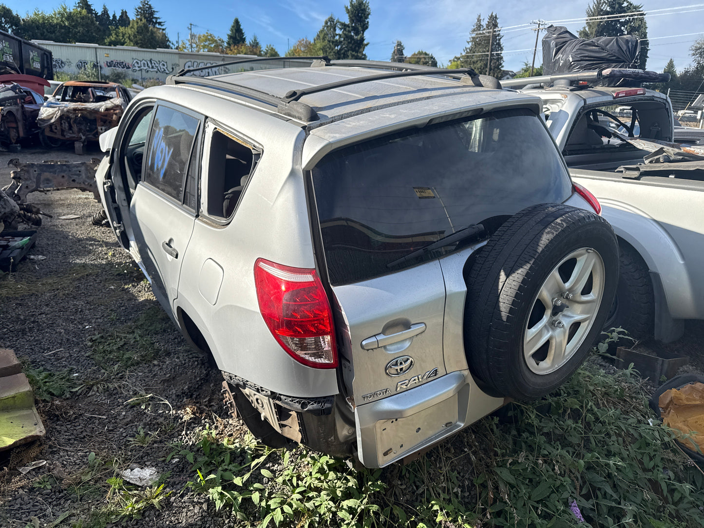 2008 Toyota RAV4 / N Yard