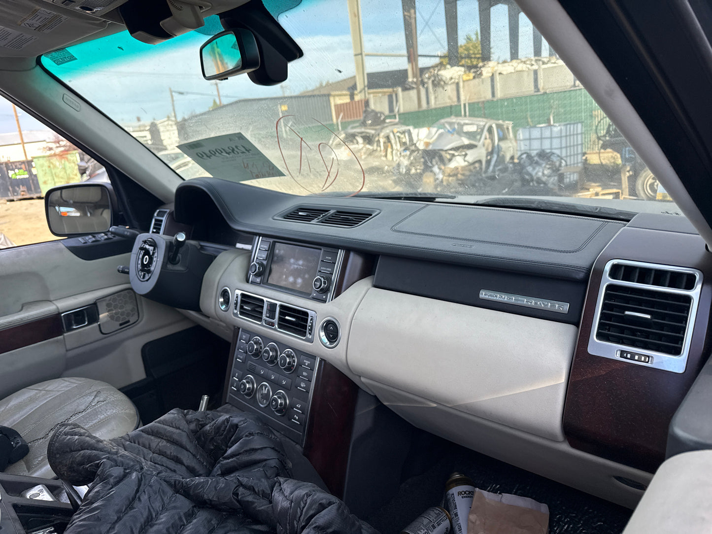 2011 Range Rover / N Yard