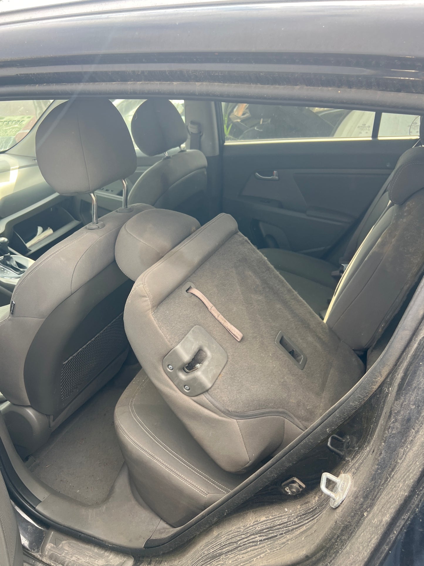 2011 Kia Sportage / N Yard