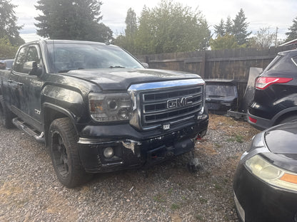 2014 GMC Sierra / SE Yard