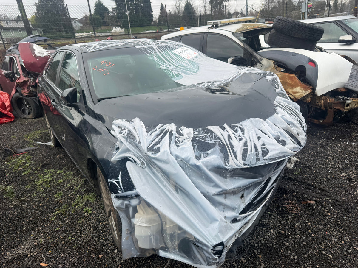 2015 Toyota Camry / N Yard