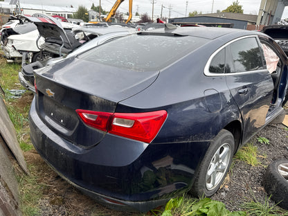 2018 Chevrolet Malibú / N Yard