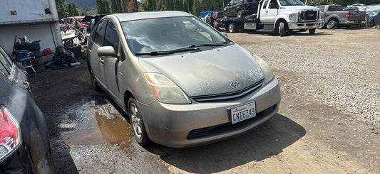 2007 Toyota Prius / SE Yard