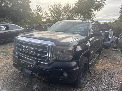 2014 GMC Sierra / SE Yard
