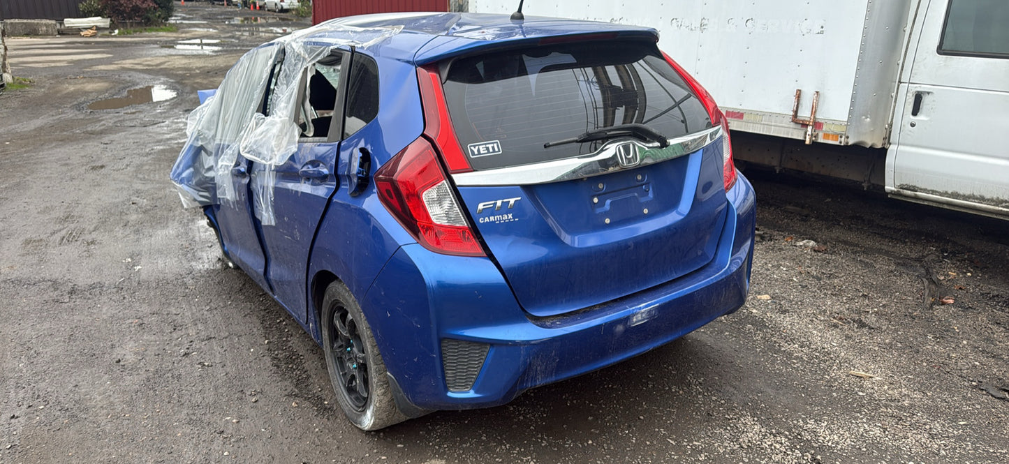 2014 Honda Fit / N yard